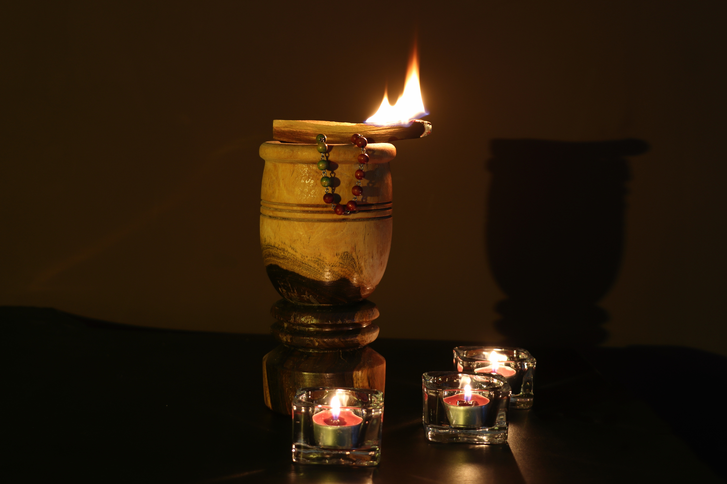 Fire and love rituals. Lucky rituals. Smoke and candles. spells Recover love, luck and money. purifying smoke. spells.